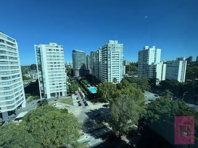Oficina en alquiler Olivos/ Vicente Lopez 220 mts 3 cocheras 3