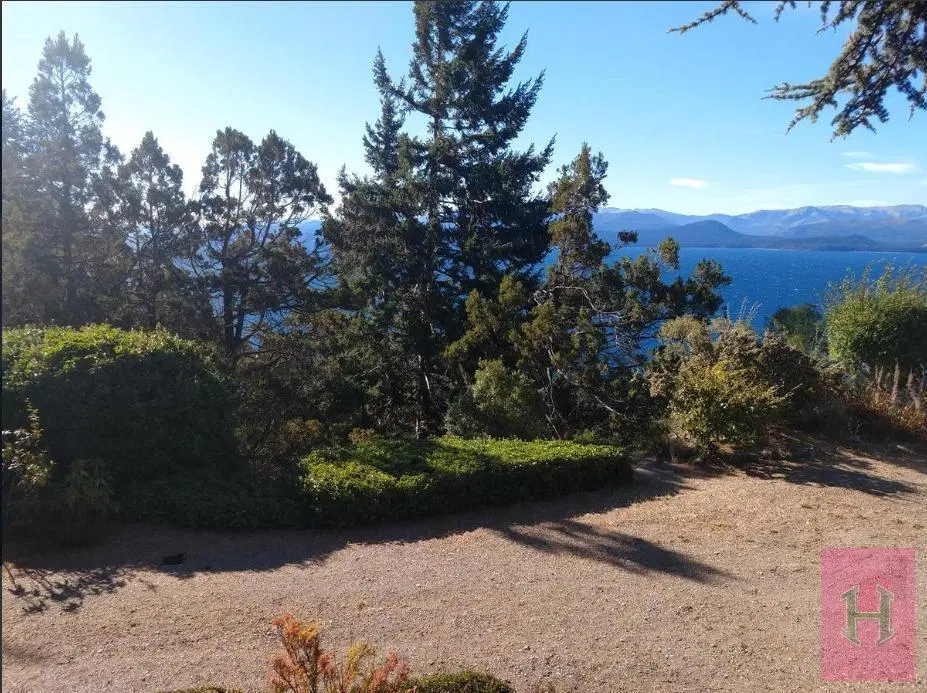 VENTA | Importante Fracción con Construcciones y Proyecto Aprobado en Bariloche – Vista al Lago Nahu 5