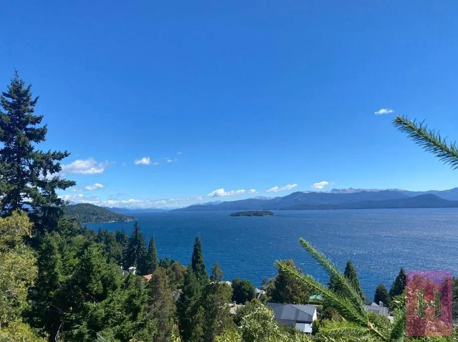 VENTA | Importante Fracción con Construcciones y Proyecto Aprobado en Bariloche – Vista al Lago Nahu 2