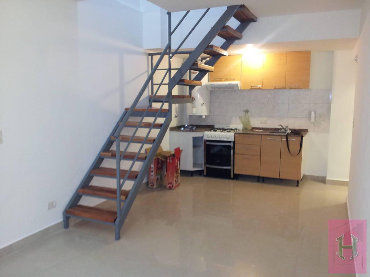 Foto de ALQUILER | Dúplex de 2 Ambientes con Excelente Equipamiento – Italiani, imagen 1
