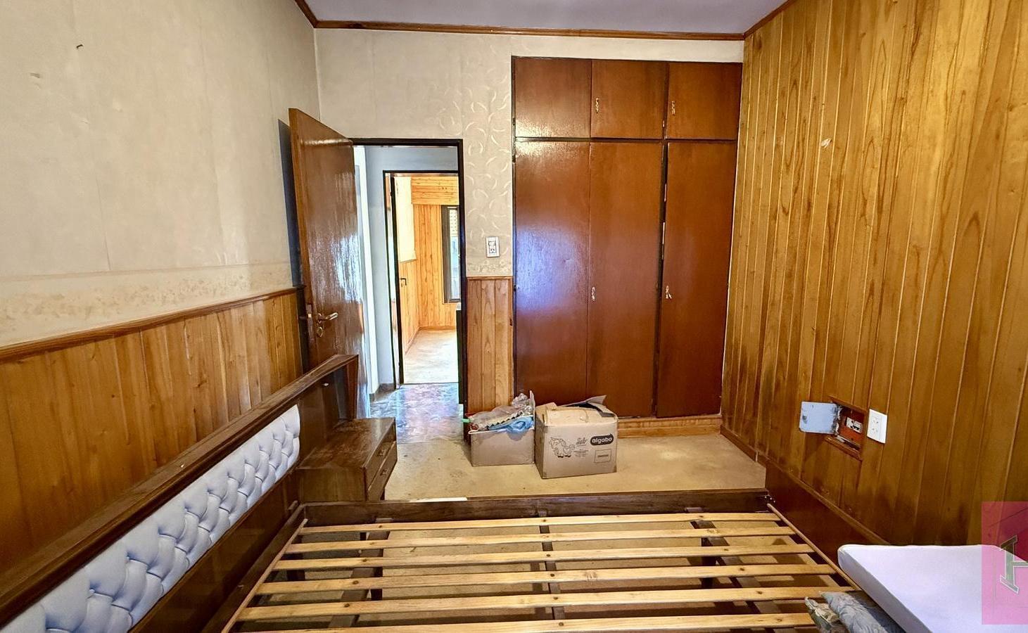 Foto de Casa en esquina con 3 dormitorios, garaje y jardín en Monte Grande, imagen 5