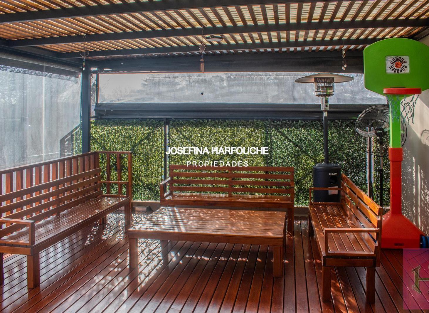 Foto de VENTA | Casa 4 Dormitorios con Pileta, Quincho y Departamento, imagen 5