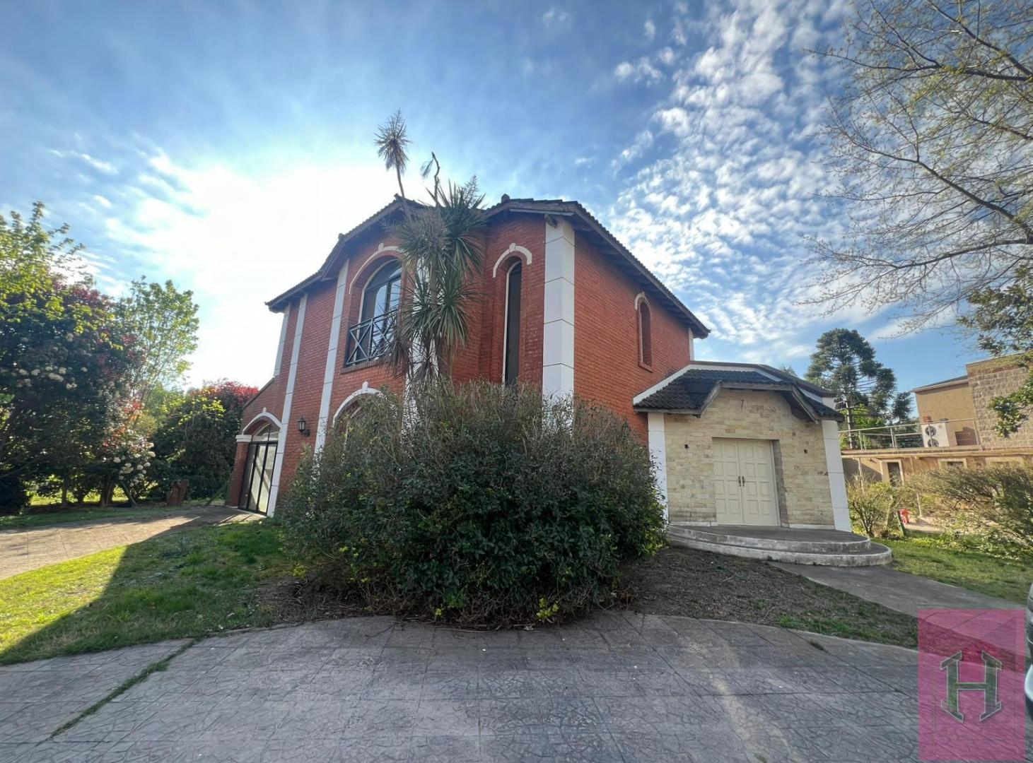 Foto de Venta Casa en Campos De Alvarez, imagen 1