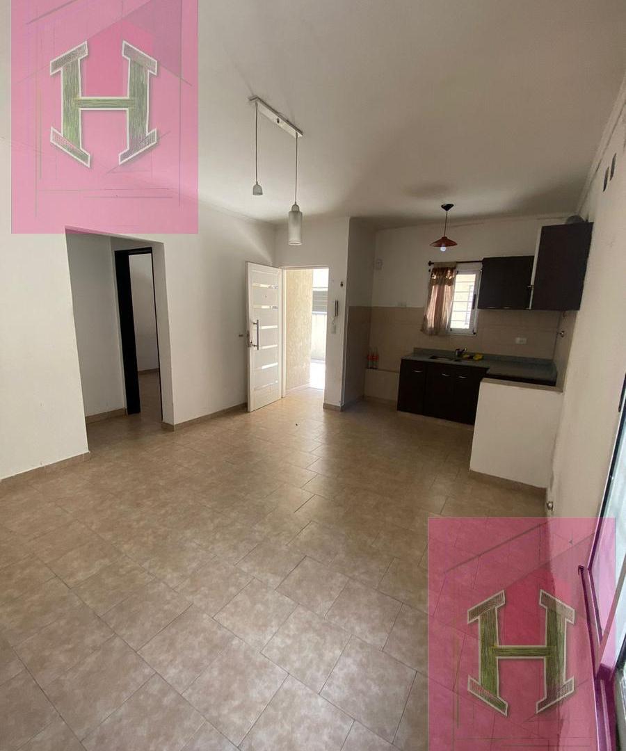 Foto de Venta - Departamento En Luis Guillon, CON ESCRITURA y Posibilidad En, imagen 1