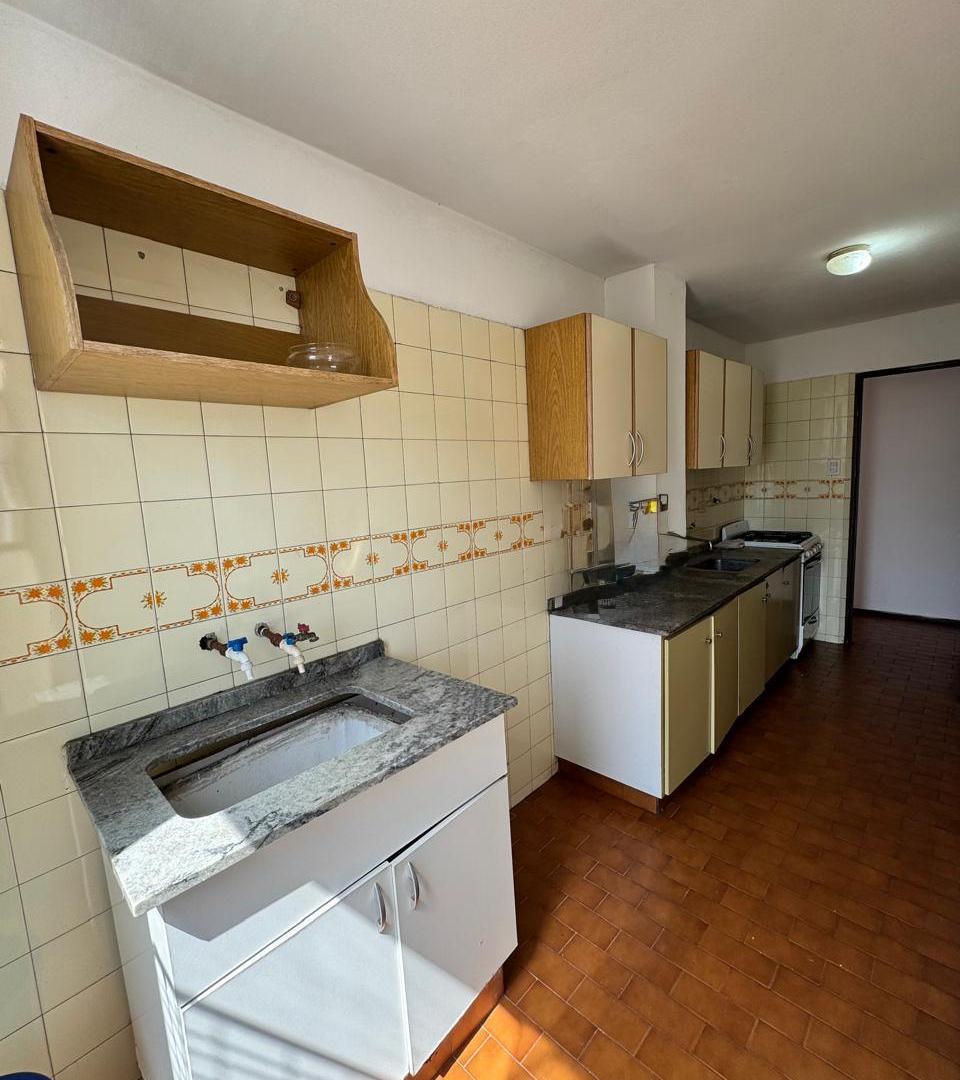 Vendo dpto c2 dorm. B Alberdi.