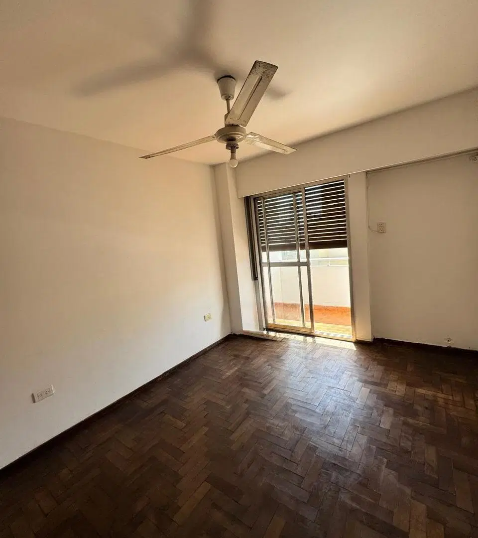 Vendo dpto c2 dorm. B Alberdi. 4