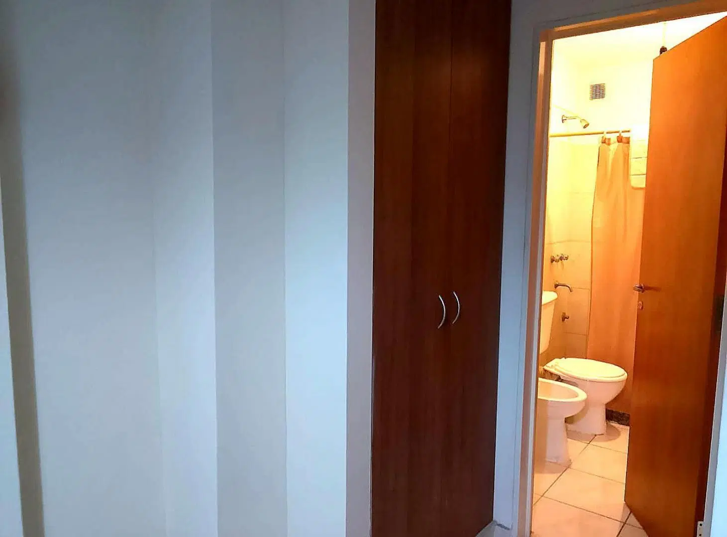 Vendo dpto c2 dorm.y patio.B Alta Córdoba. 3
