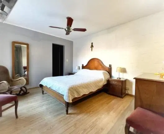 APTO CRÉDITO! Vendo casa c3 dorm B Arguello. 4