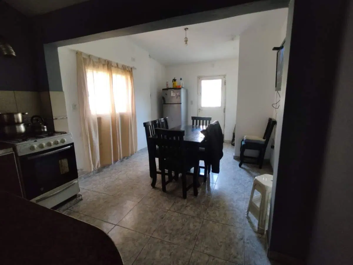 Vendo casa c2 dorm BPosta de Vargas 3