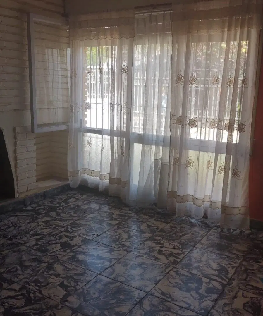 APTO CRÉDITO.Vendo casa c2 dorm. B Villa Cabrera. 3