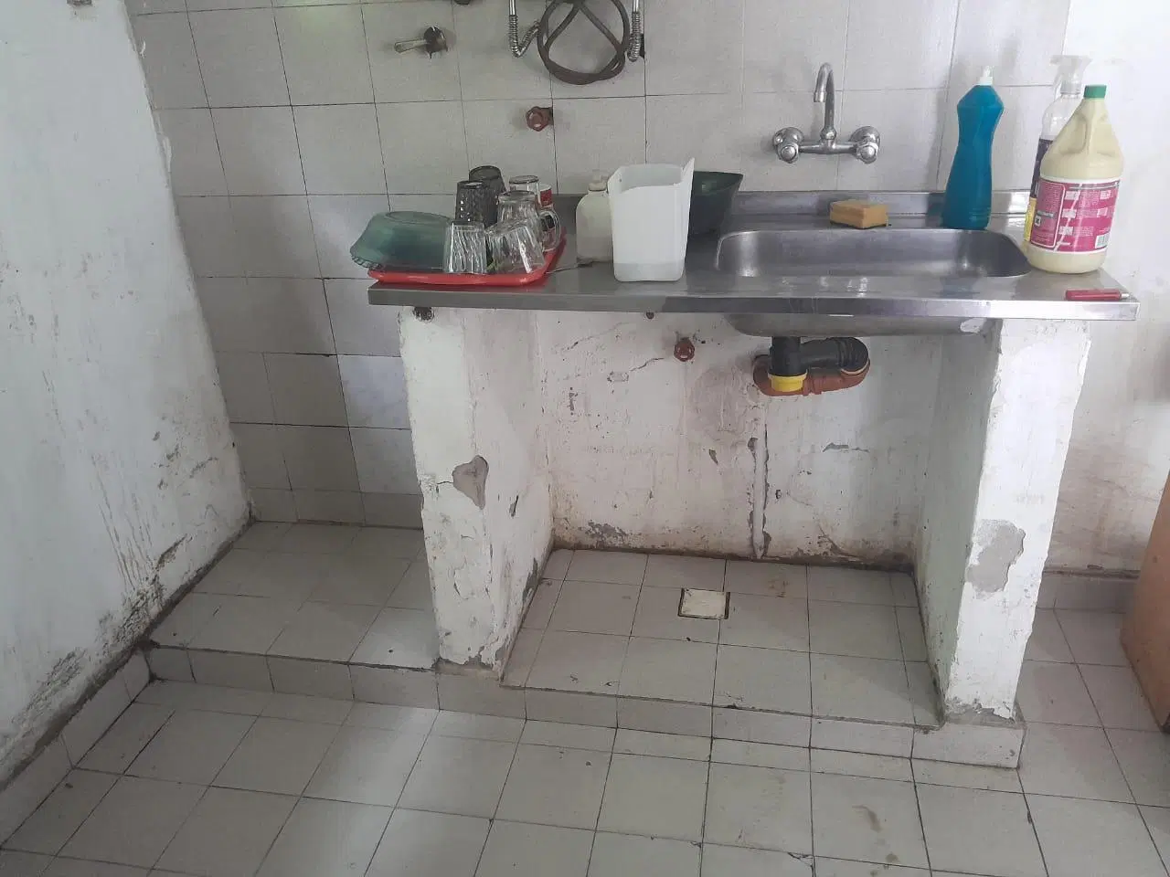 Vendo casa2 dorm. B Colon. 3