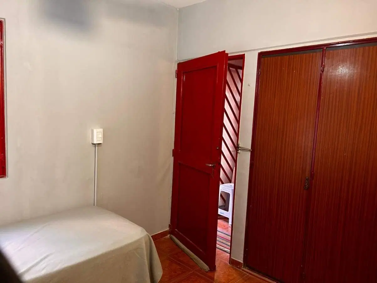 Vendo dpto c2 dorm. Y patio.B Gral Paz. 3