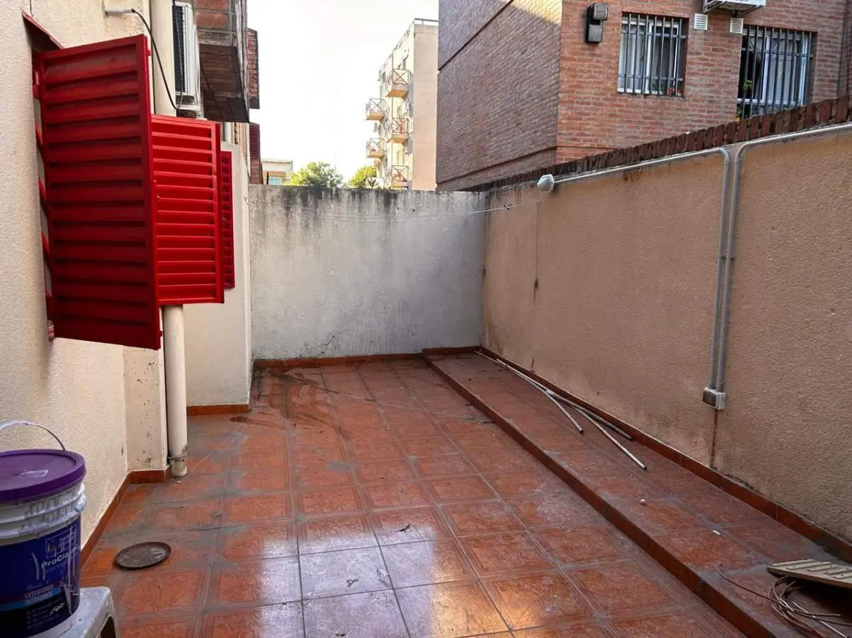 Vendo dpto c2 dorm. Y patio.B Gral Paz. 5