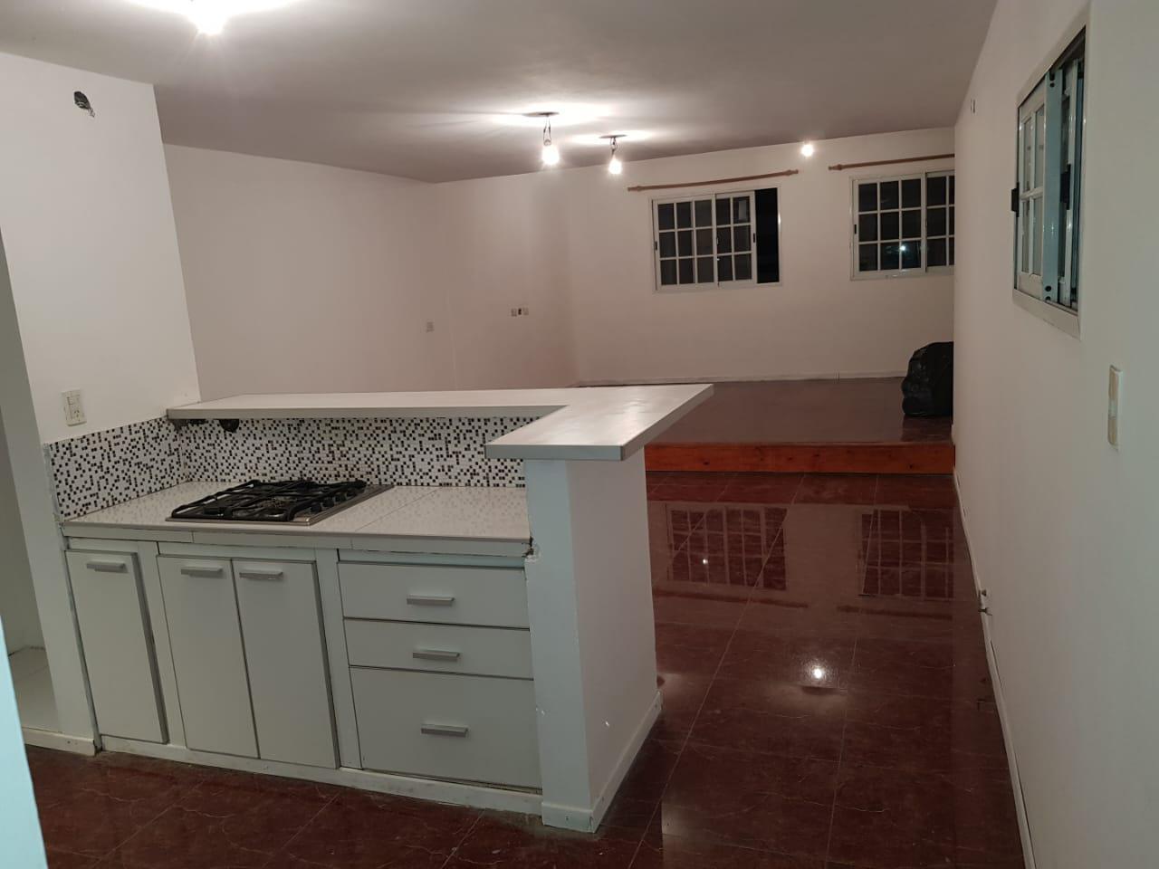 Foto de Vendo casa c6 dorm, complejo de tres propiedades. B Pueyrredón., imagen 2