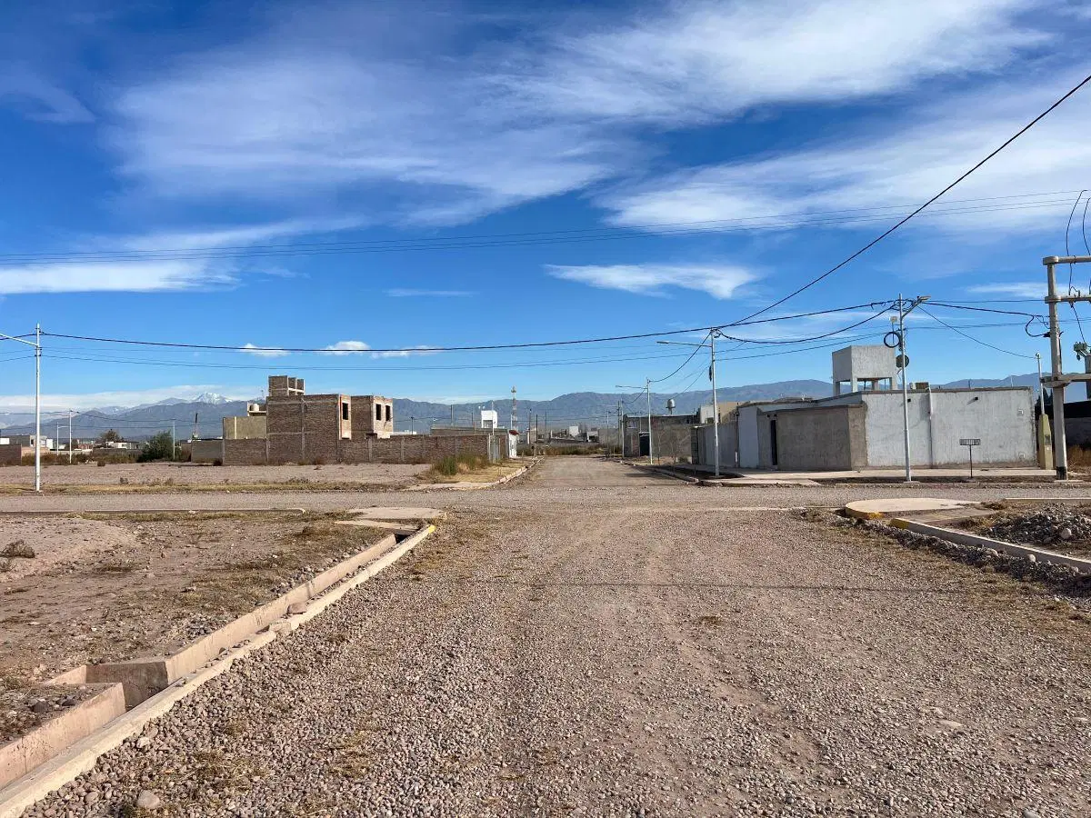 Venta lote Barrio 25 Plan Agua y Energía 5