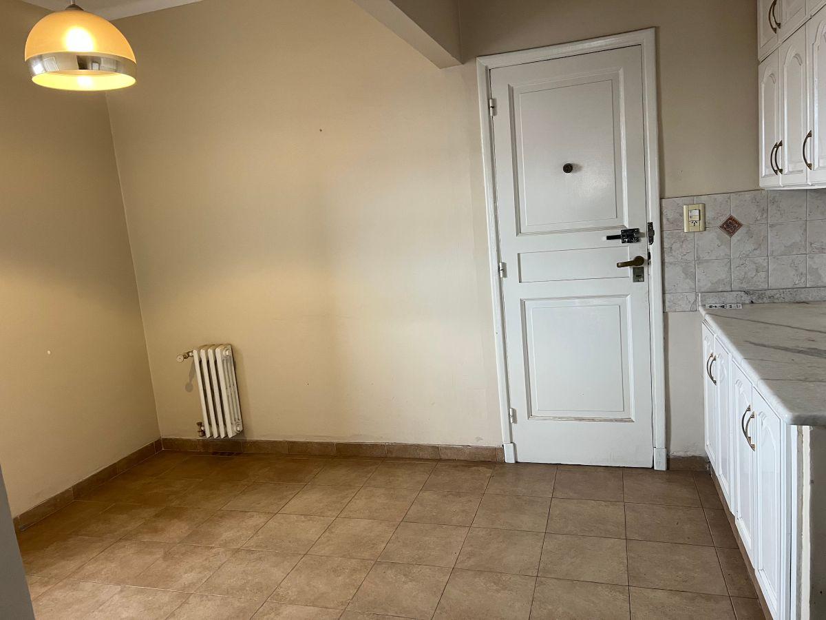 Foto de Vendo Departamento céntrico San Martín y Necochea, imagen 4