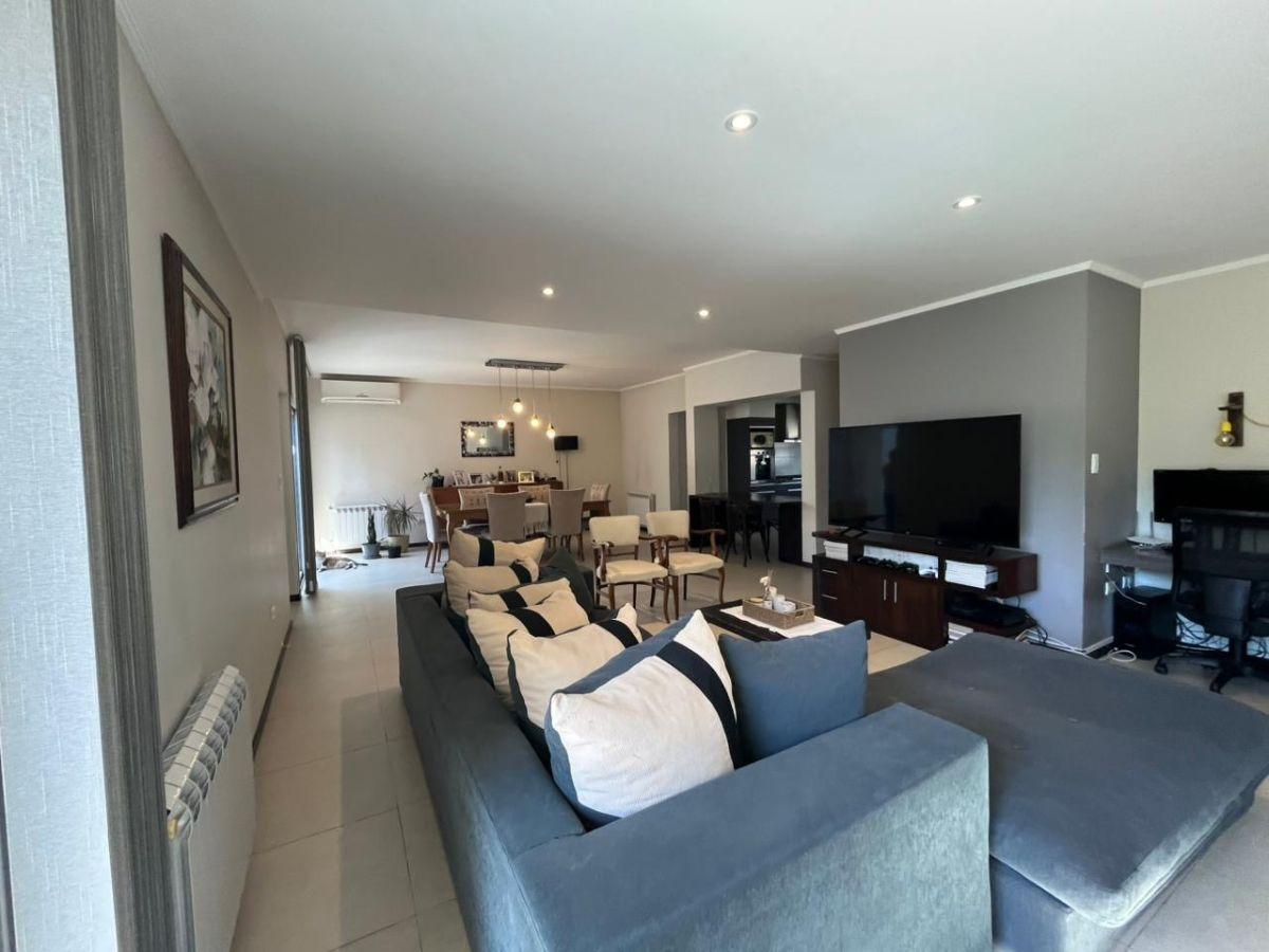 Foto de Hermosa casa a la venta, imagen 2