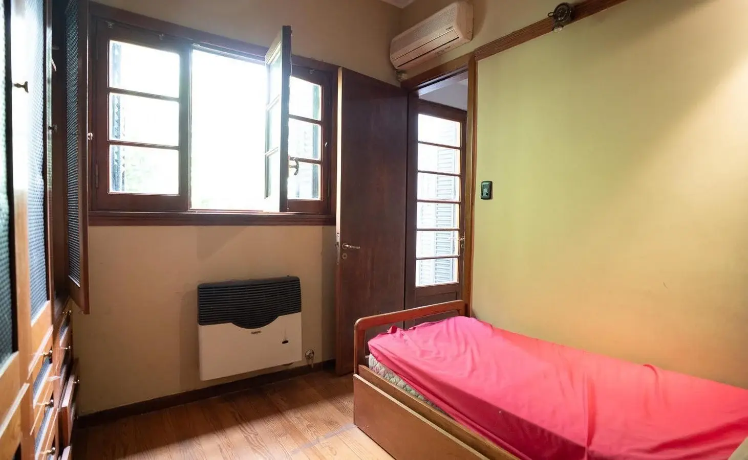 Casona en alquiler sobre Bv. Oroño 5