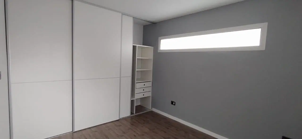Casa tipo duplex con terraza en Fisherton 2