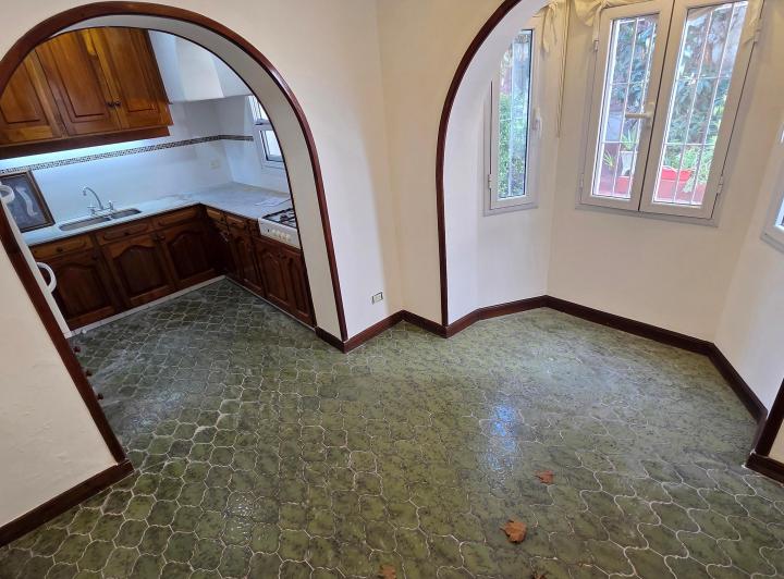 CHALET EN DOS PLANTAS EN QUILMES CENTRO (EXCLUSIVO USO COMERCIAL O PROFESIONAL) 4