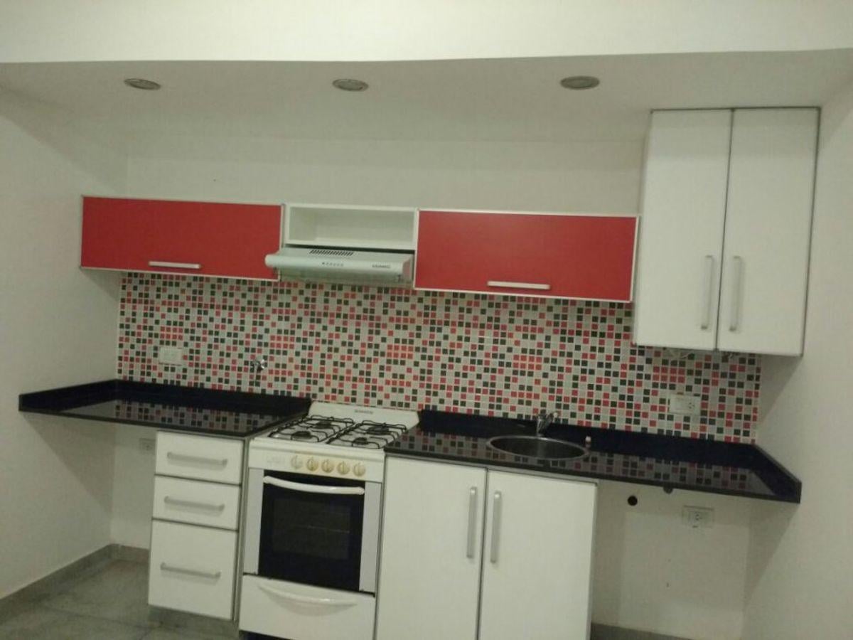 DEPARTAMENTOS DE 2 AMBIENTES A 50 METROS DE LA UNQUI BERNAL