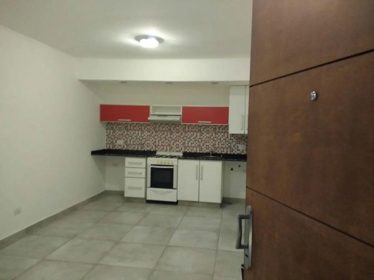 DEPARTAMENTOS DE 2 AMBIENTES A 50 METROS DE LA UNQUI BERNAL 2