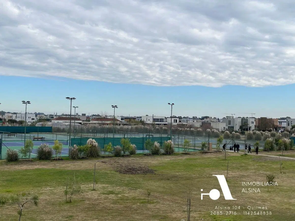 LOTE EN BARRIO PRIVADO EL CANO 5