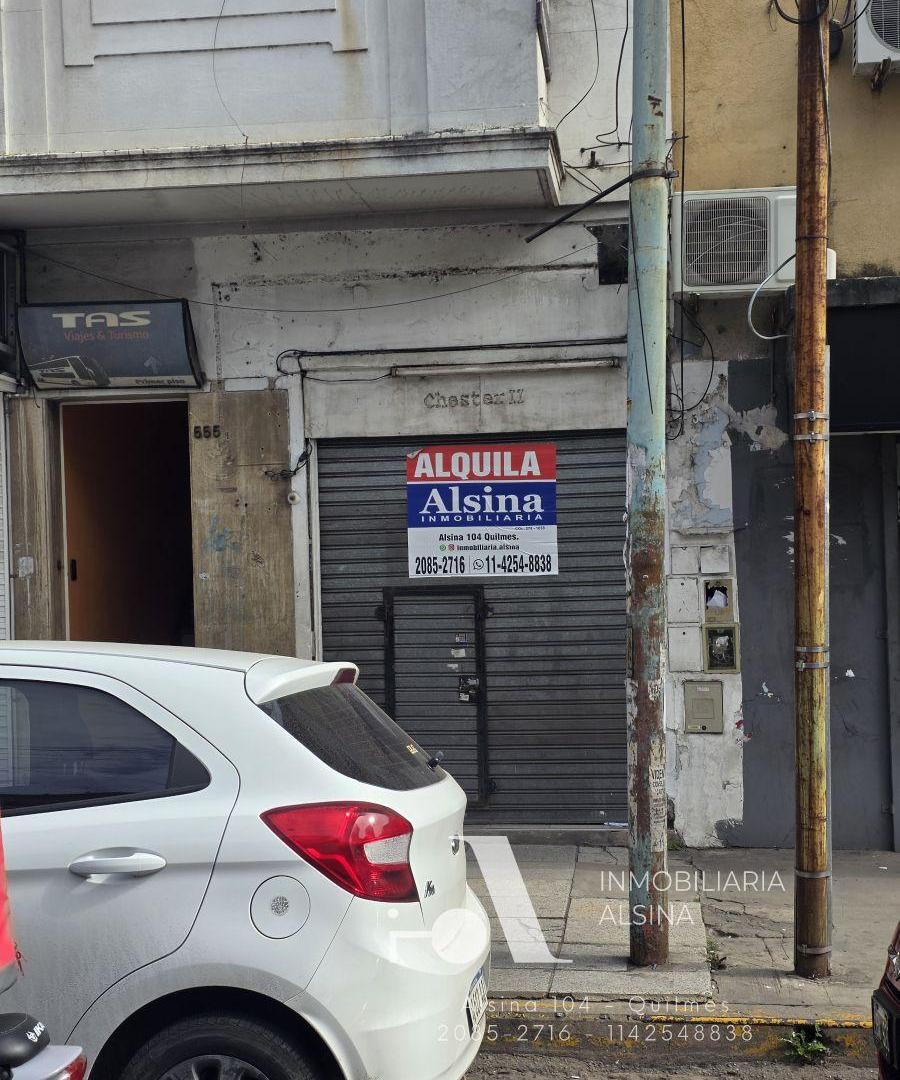 Foto de LOCAL EN ALQUILER A METROS DE LA PEATONAL RIVADAVIA, imagen 2