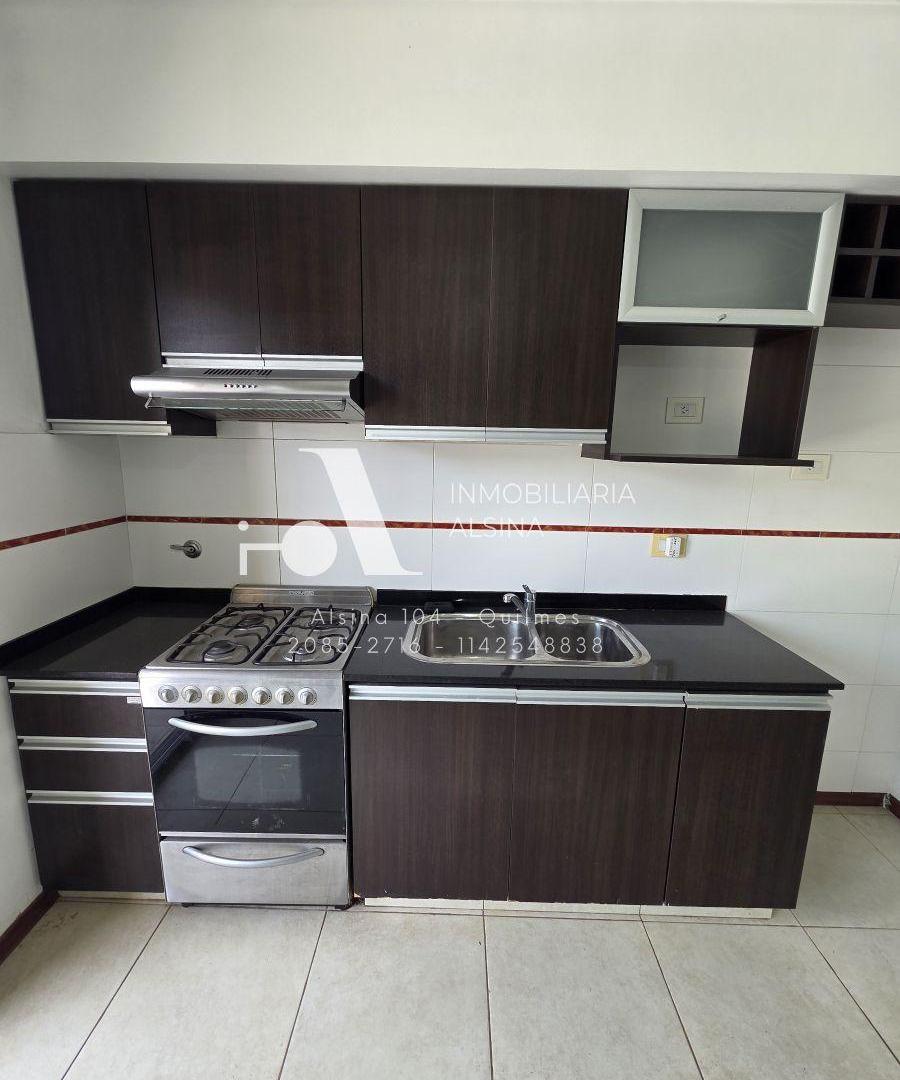 Foto de DEPARTAMENTO 2 AMBIENTES CON COCHERA, imagen 3
