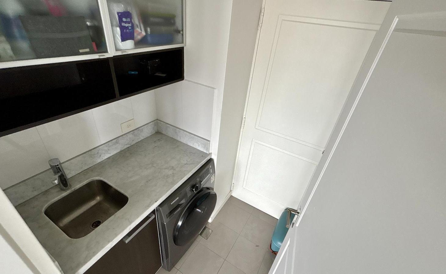 Foto de Venta Departamento 3 Ambientes, piso alto con cochera y Baulera, imagen 2