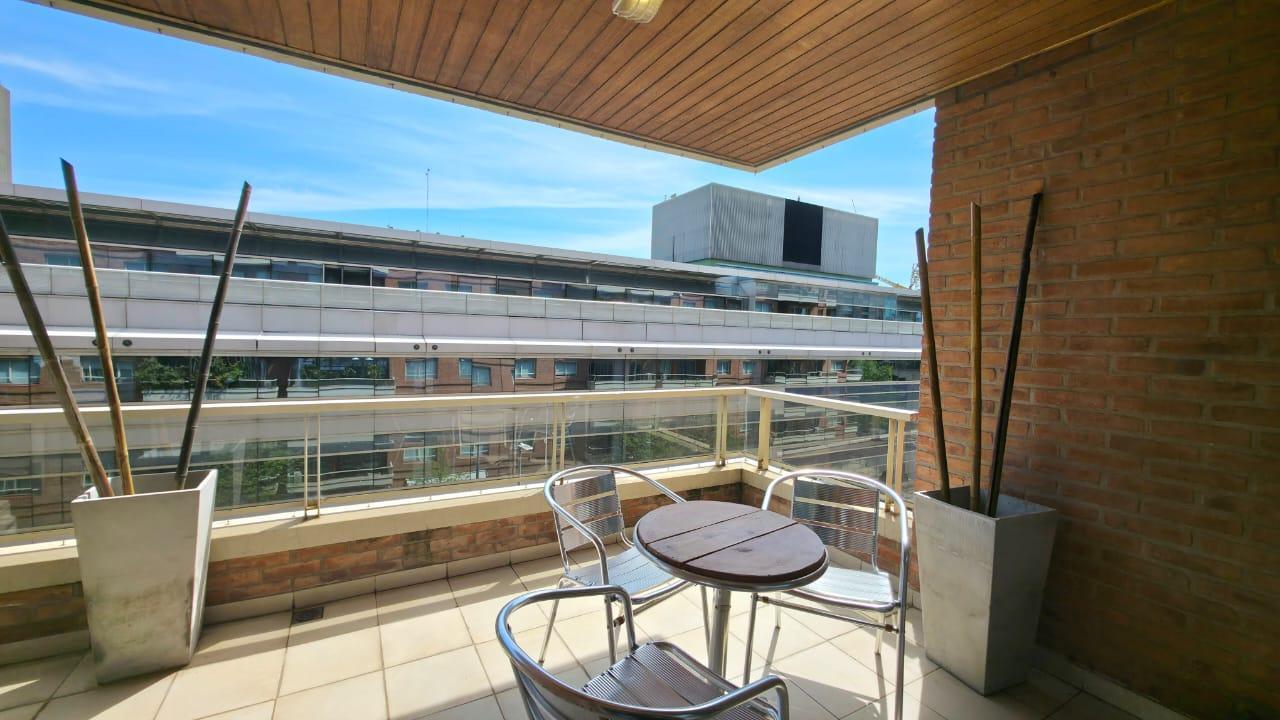 Foto de Venta Departamento 3 Ambientes con cochera y amoblado, Bayres- Puerto, imagen 3