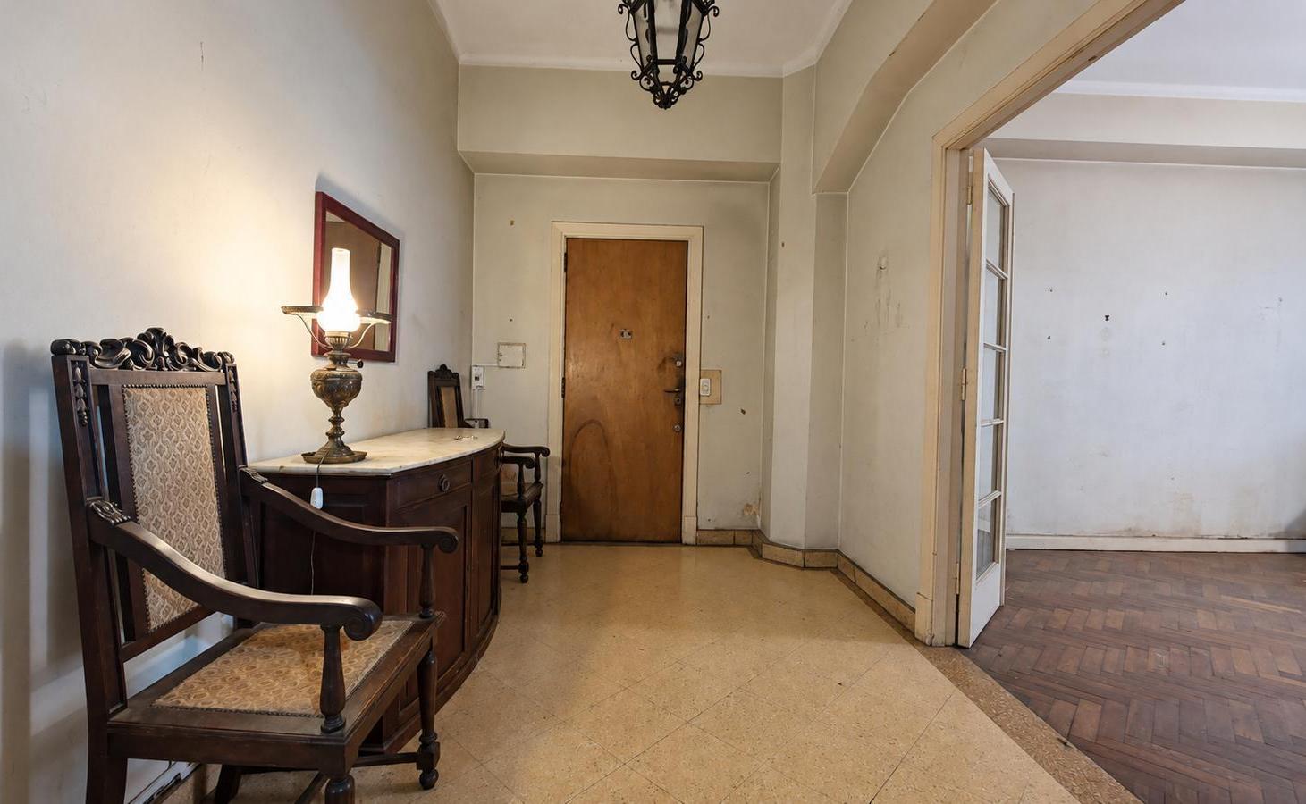 Foto de Venta Departamento 3 Ambientes con Dependencia y Baulera a Refaccionar, imagen 3