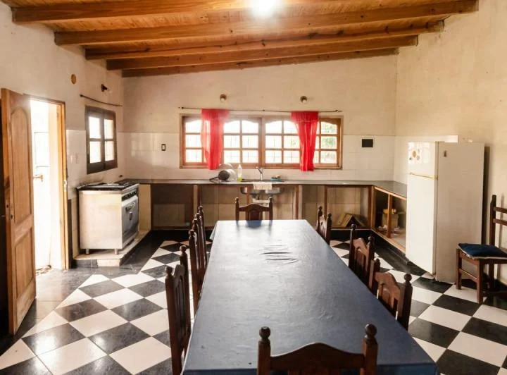 VENDE  CASA DE CAMPO EN "VILLA DEL SOL" -- SILLETA.EXCELENTE UBICACION.  2
