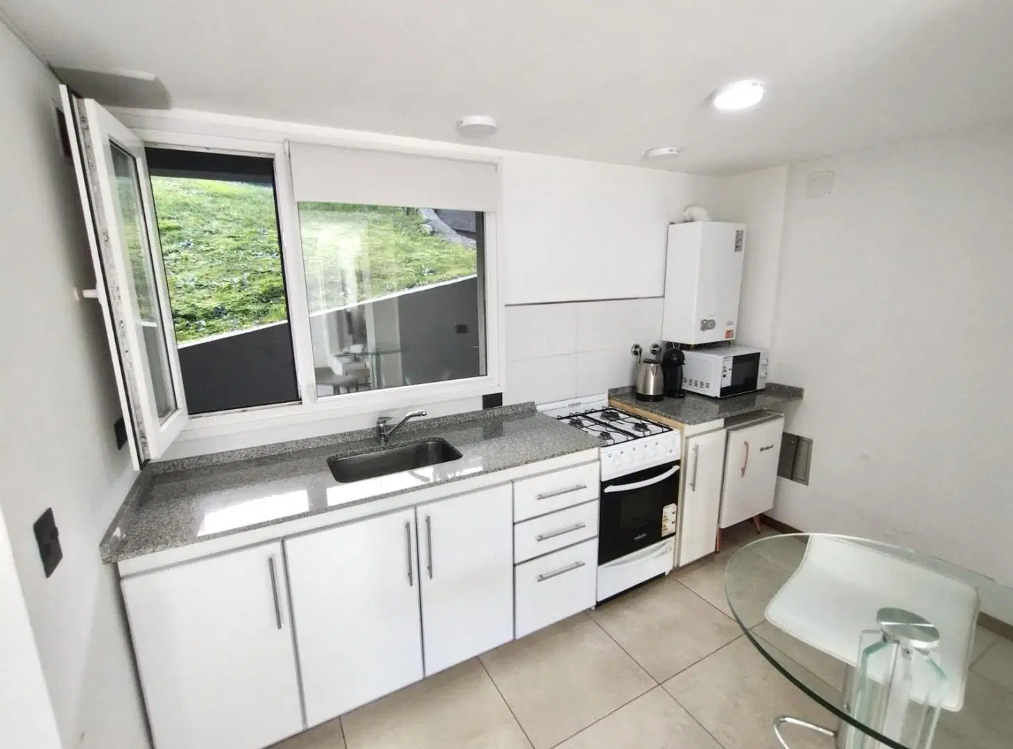 Departamento en alquiler permanente - KM3 - Bariloche 2