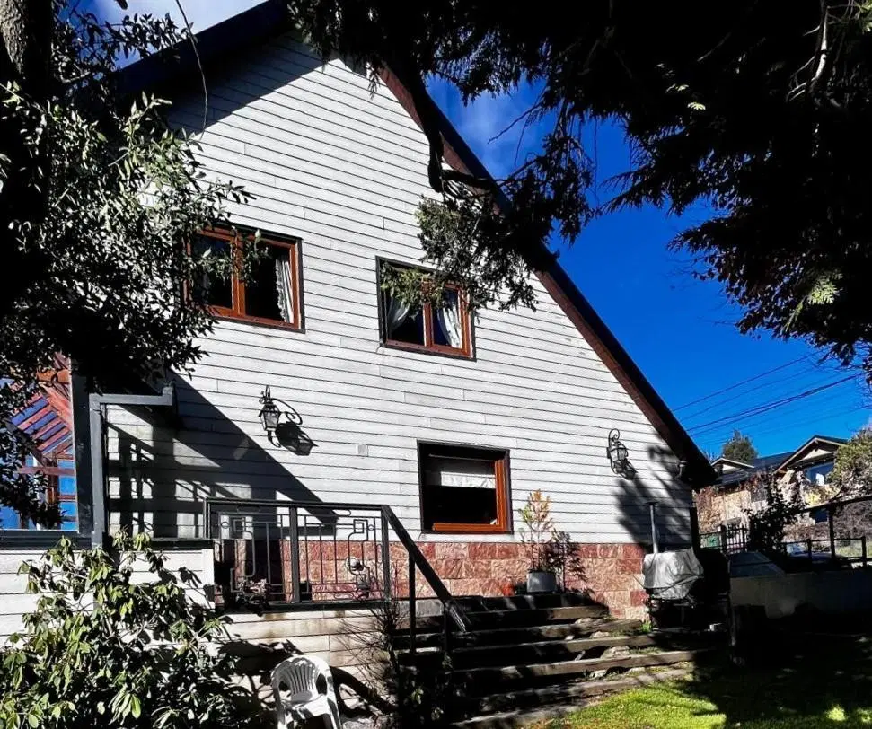 CASA MAS DOS DEPARTAMENTOS VENTA BARILOCHE 2