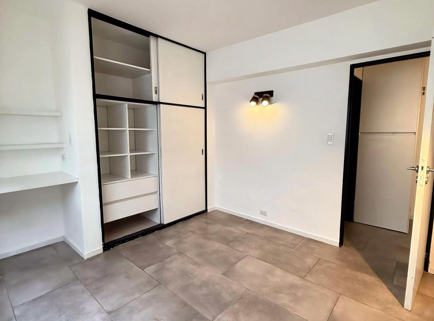 Foto de Departamento centrico de 2 ambientes remodelado , centro de Bariloche, imagen 3