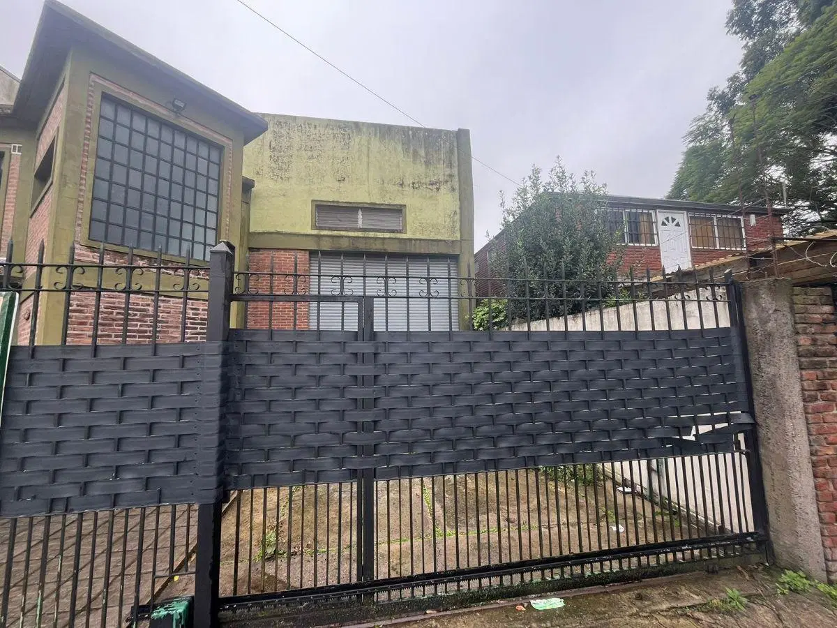LOCAL COMERCIAL + DEPARTAMENTO EN VENTA 1