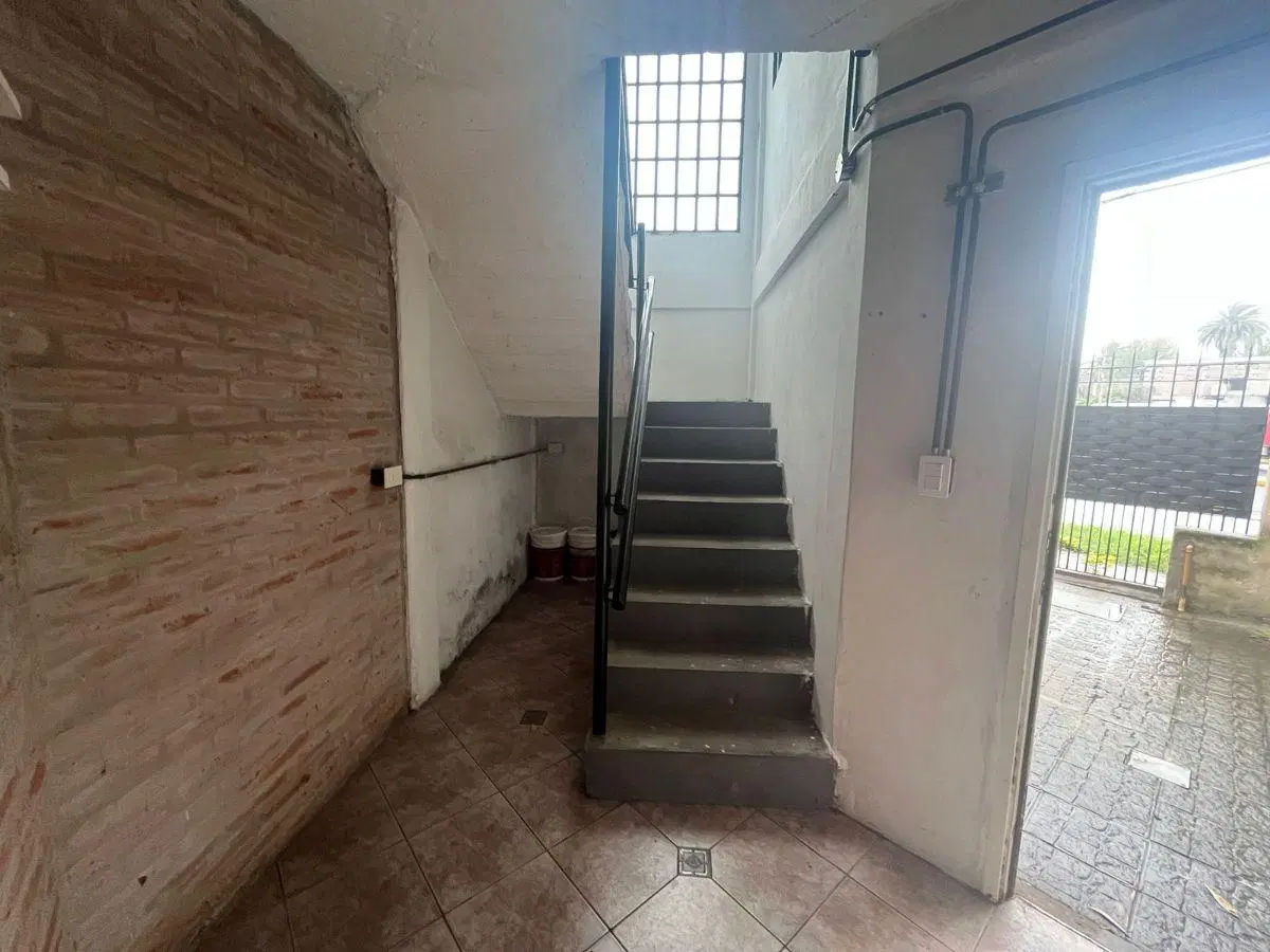 LOCAL COMERCIAL + DEPARTAMENTO EN VENTA 4