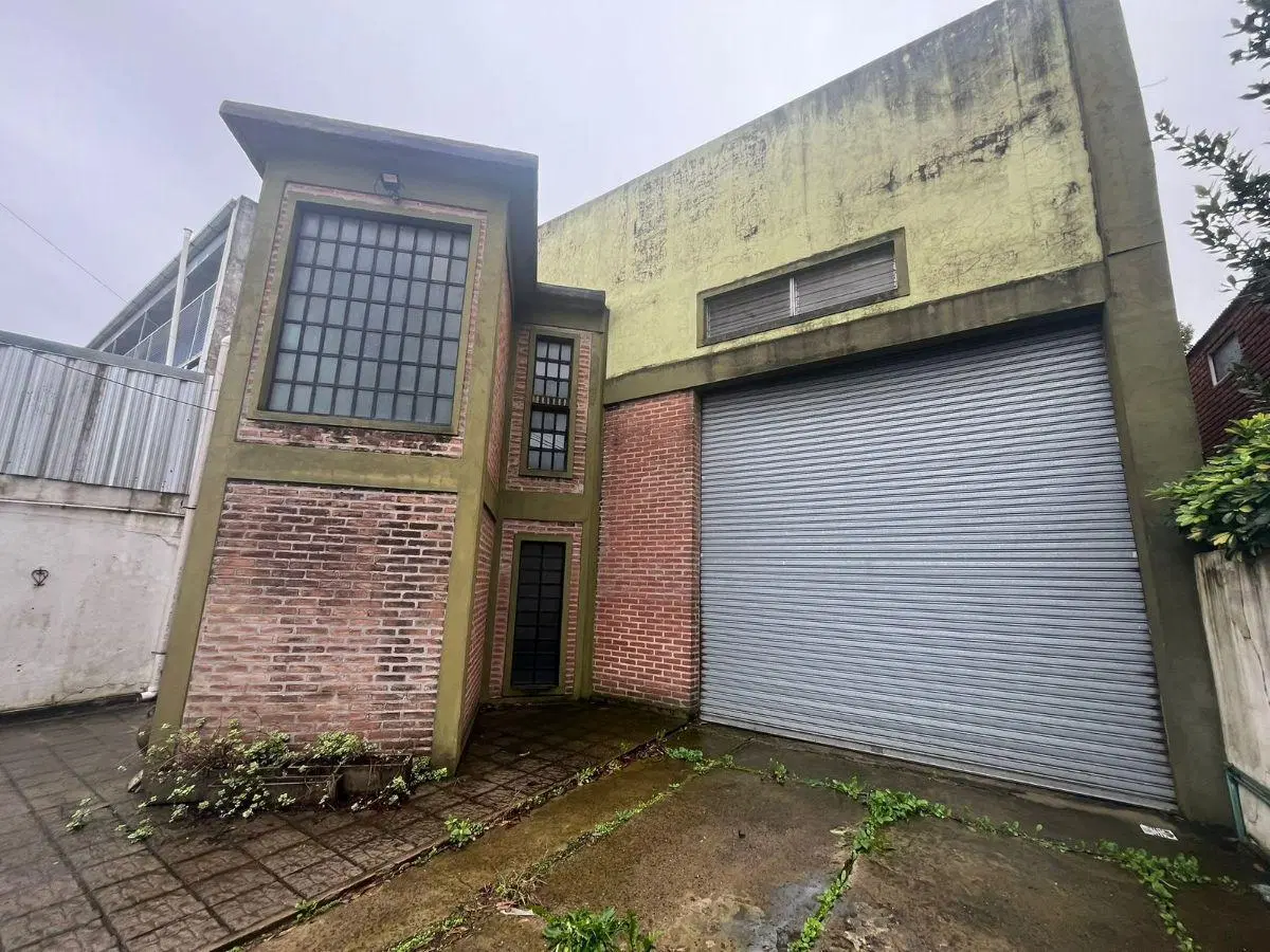 LOCAL COMERCIAL + DEPARTAMENTO EN VENTA 2
