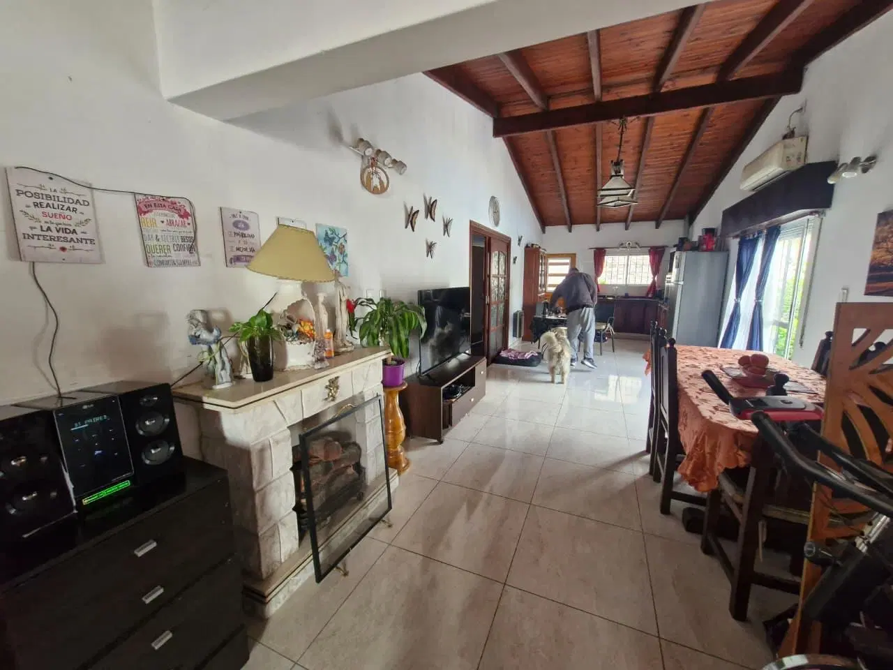 VENTA-CASA 2 DORMITORIOS- JARDIN-FUNES 5