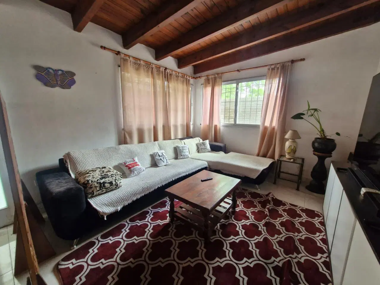 VENTA-CASA 2 DORMITORIOS- JARDIN-FUNES 2