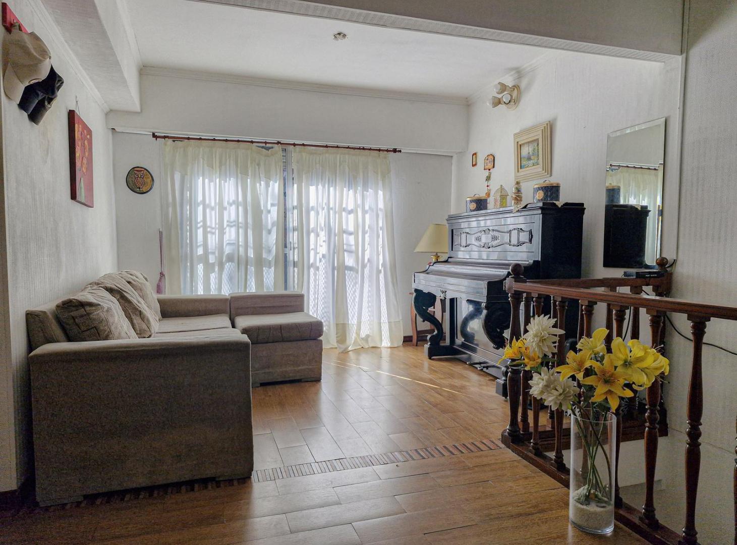 Foto de VENTA CASA - 3 DORMITORIOS - PARRILLA - TERRAZA, imagen 2