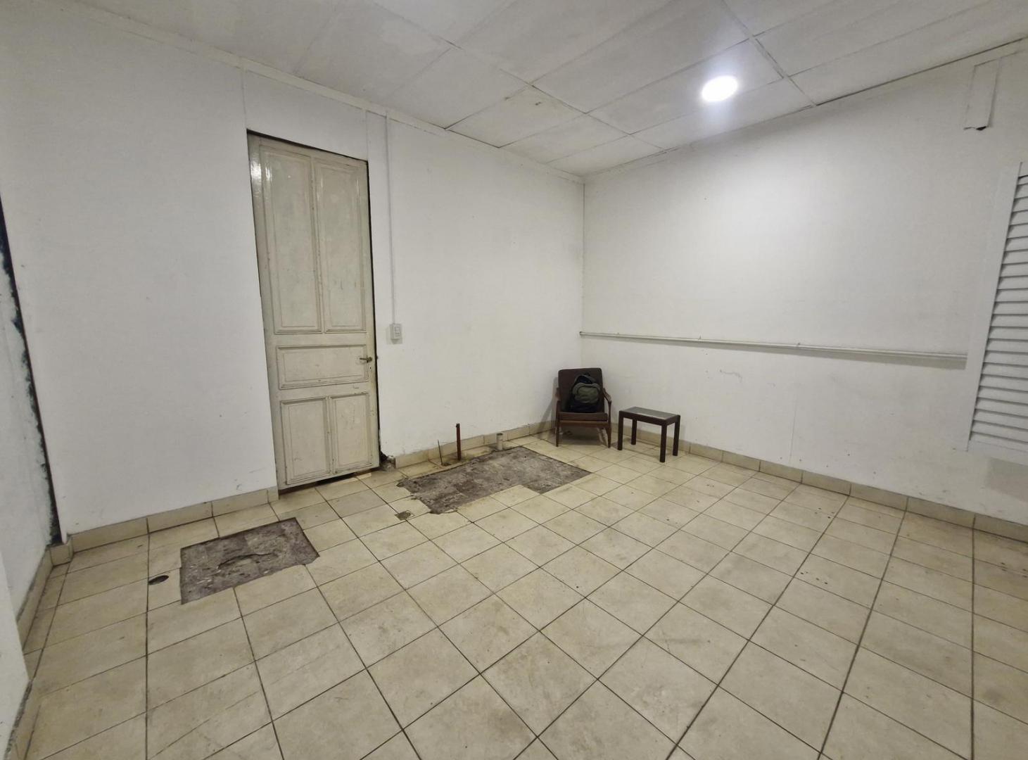 Foto de CASA EN VENTA- 3 DORMITORIOS- PATIO-ZONA CENTRO, imagen 4