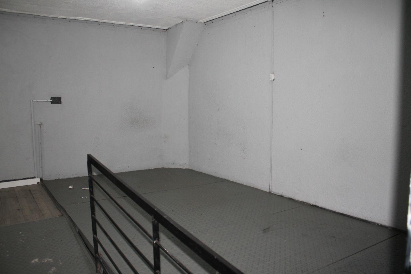 Foto de Excelente Local ALQUILER - Córdoba y Paraná - RECOLETA, imagen 4