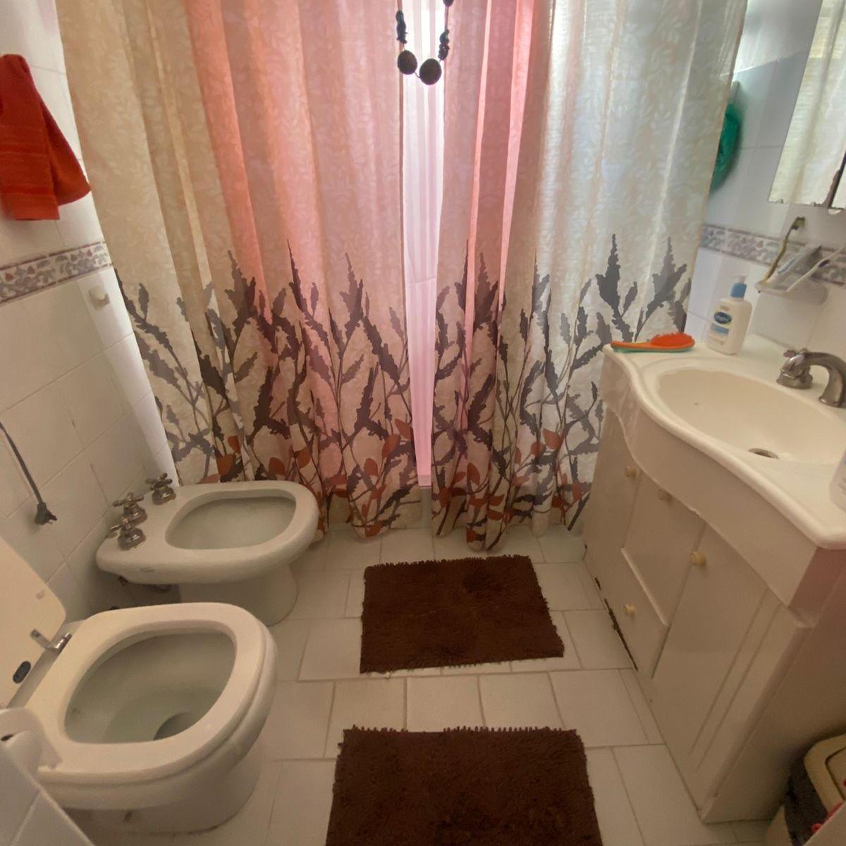 Hermosa Casa con Alucinante Vista y Cabaña Independiente - Neuquen 235 4