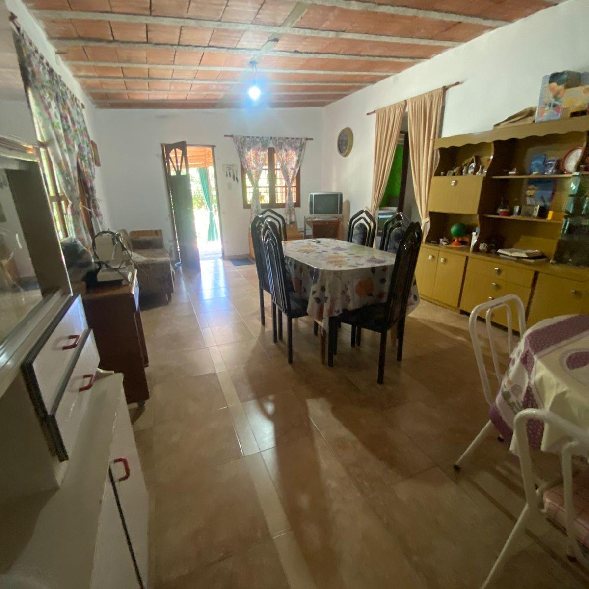 Linda Casa Económica - Sargento Cabral 573 2