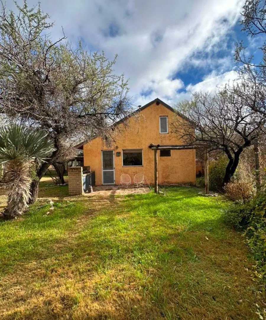 2 cabañas con casa extra sobre 940m2 2