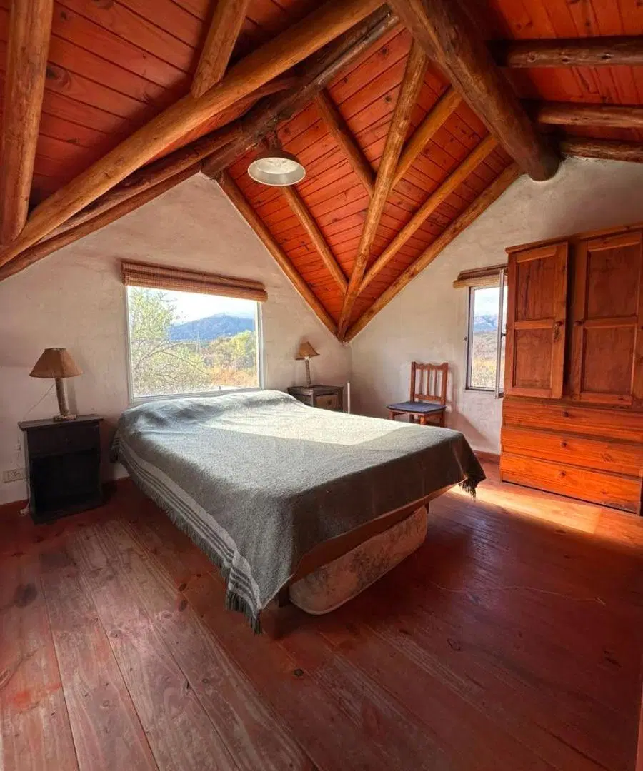 2 cabañas con casa extra sobre 940m2 5