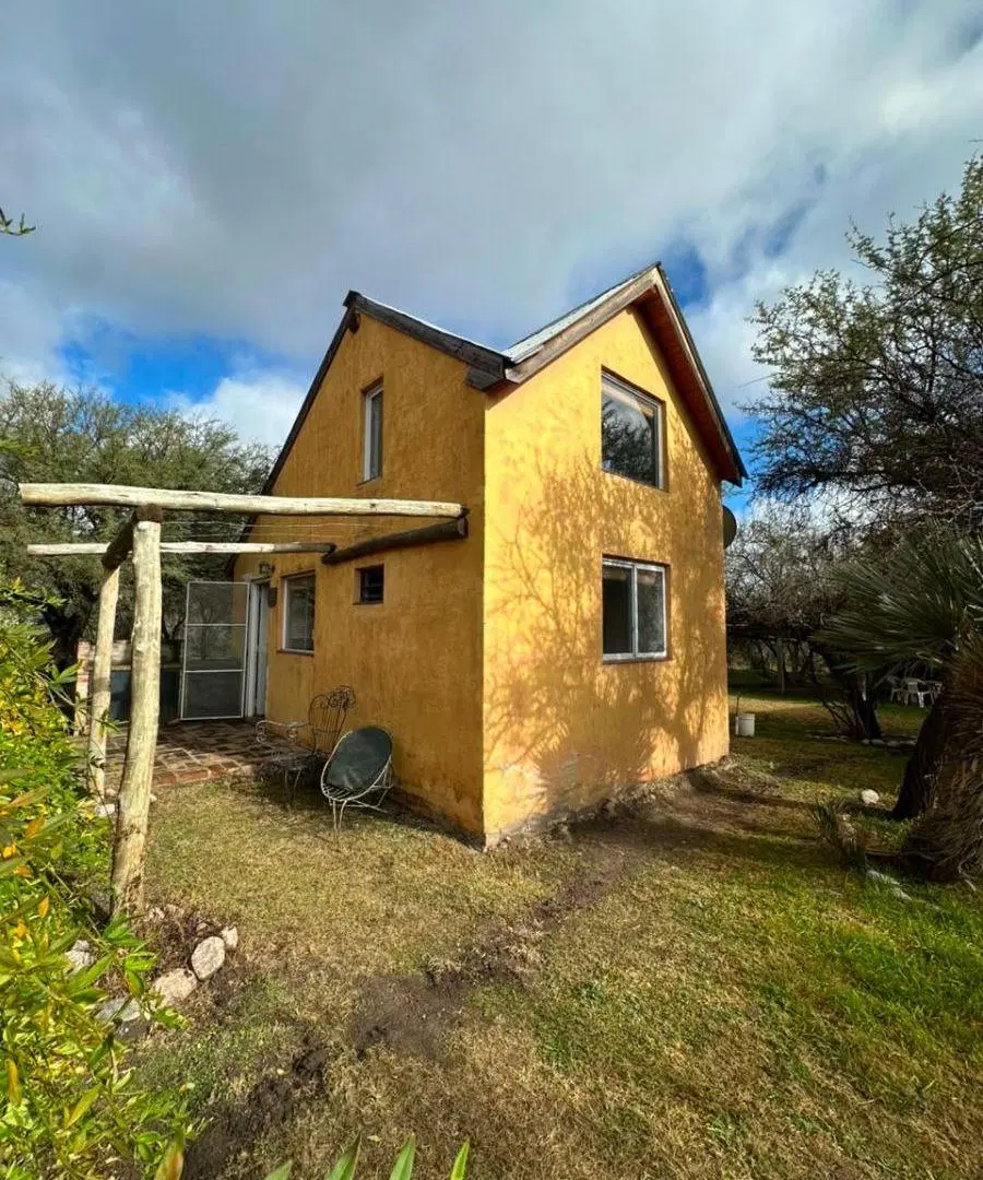2 cabañas con casa extra sobre 940m2 3