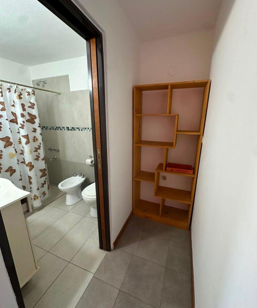 Foto de Casa de 2 plantas con balcón a las sierras, imagen 2